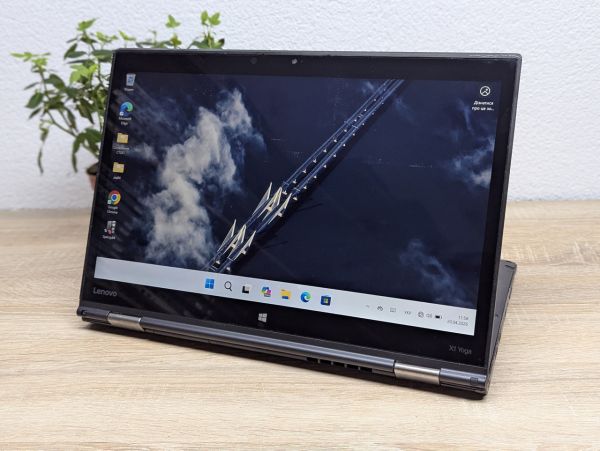 Ноутбук Б/В Lenovo X1 Yoga, Intel Core i7-6500U, DDR3 8 GB, SSD 256GB, 14" Full HD Сенсор