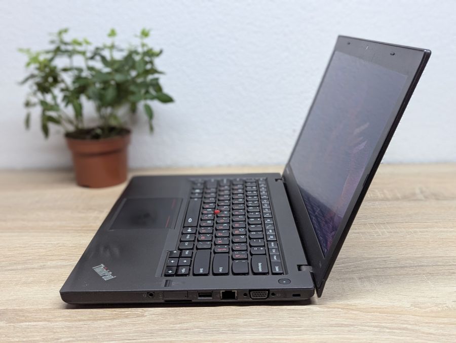 Ноутбук Б/В Lenovo T440, Intel Core i5-4210U, DDR3 8GB, SSD 256GB, 14" HD