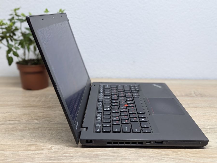 Ноутбук Б/В Lenovo ThinkPad T440, Intel Core i5-4210U, DDR3 8 GB, SSD 128GB, 14" HD