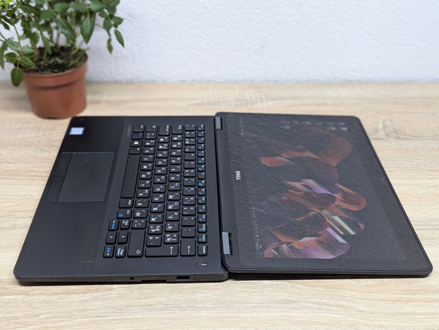 Ноутбук Б/В Dell Latitude E7270, Intel Core i5-6300U, DDR4 8GB, SSD 128GB, 12" Full HD Сенсор