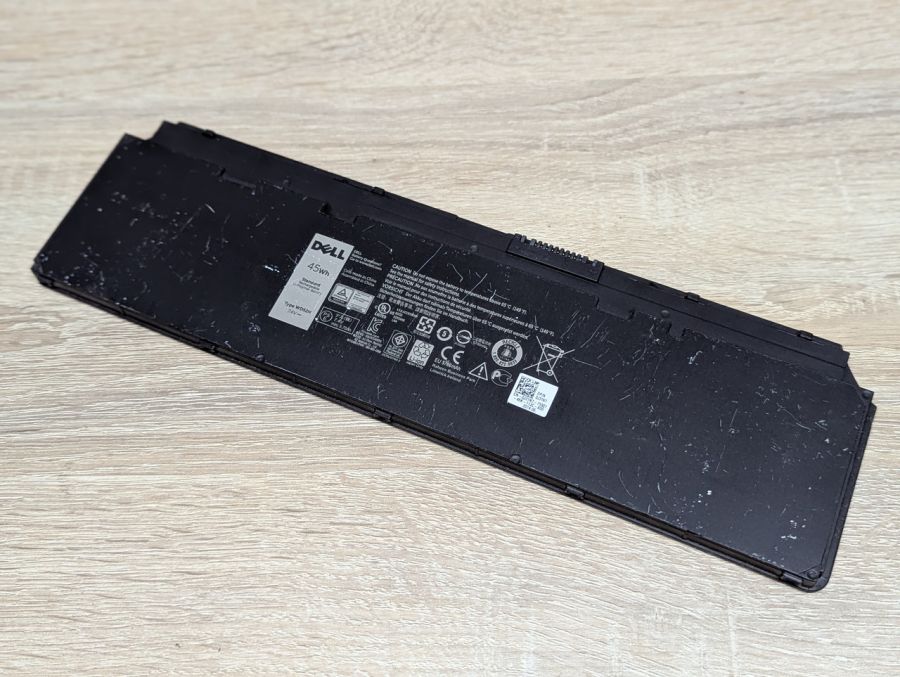 Б/В Оригінальна акумуляторна батарея Dell WD52H