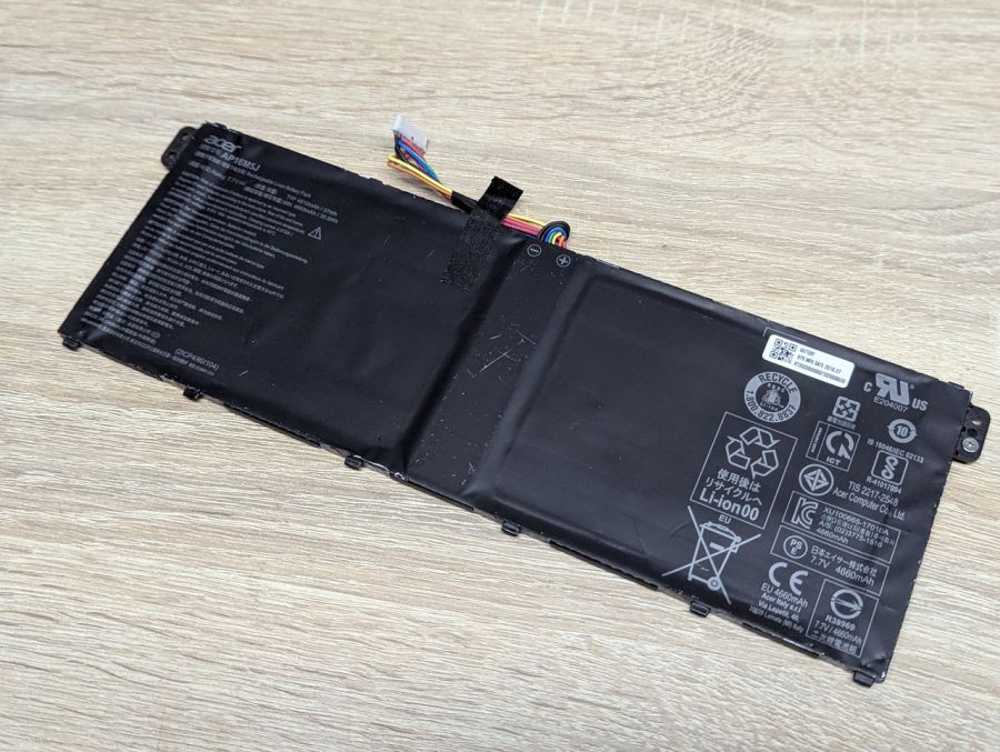 Б/В Оригінальна акумуляторна батарея Acer AP16M5J