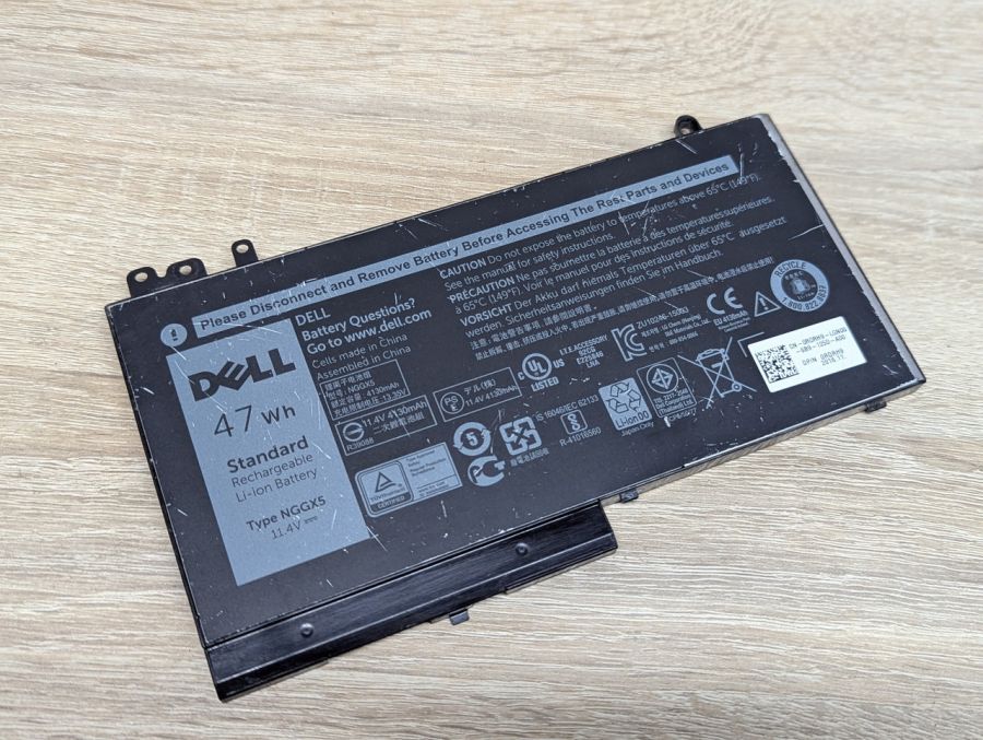 Б/В Оригінальна акумуляторна батарея Dell NGGX5