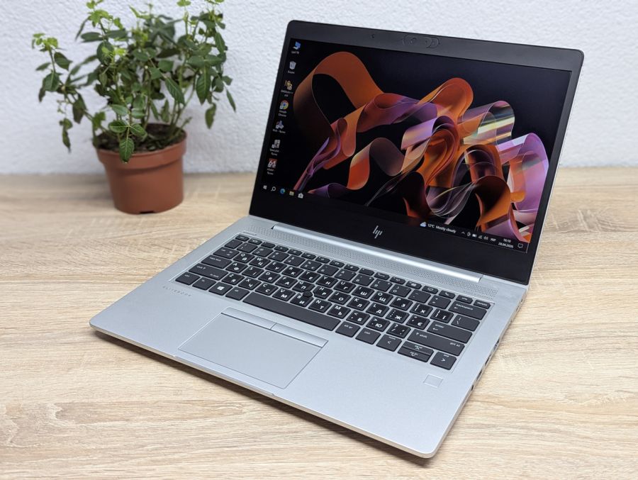 Ноутбук Б/В HP EliteBook 735 G6, AMD Ryzen 3 Pro Mobile 2300U, DDR4 16 GB, SSD 256GB, AMD Radeon Vega, 13" Full HD