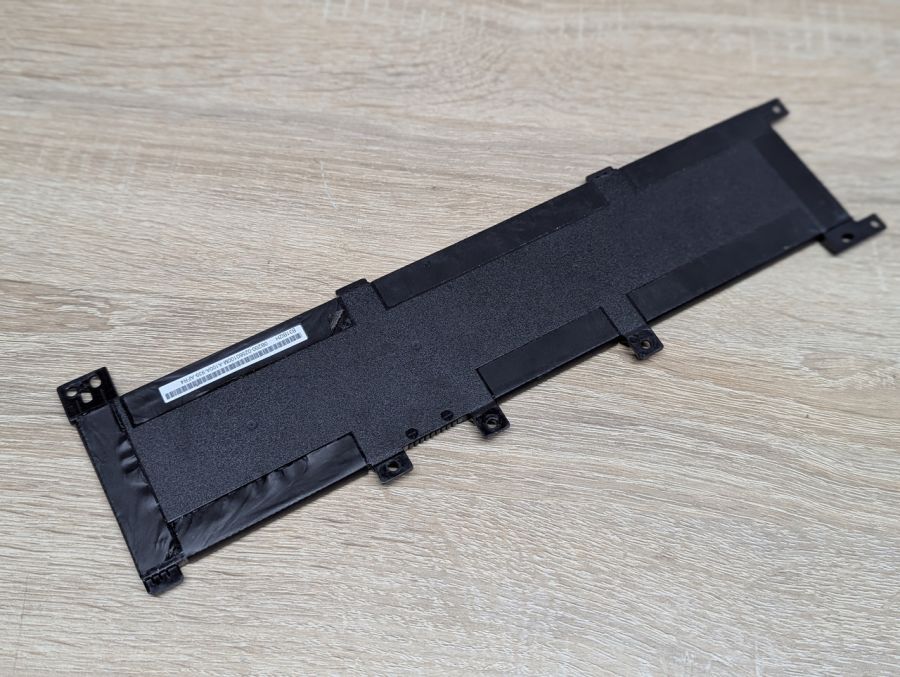 Б/В Оригінальна акумуляторна батарея Asus B31N1635