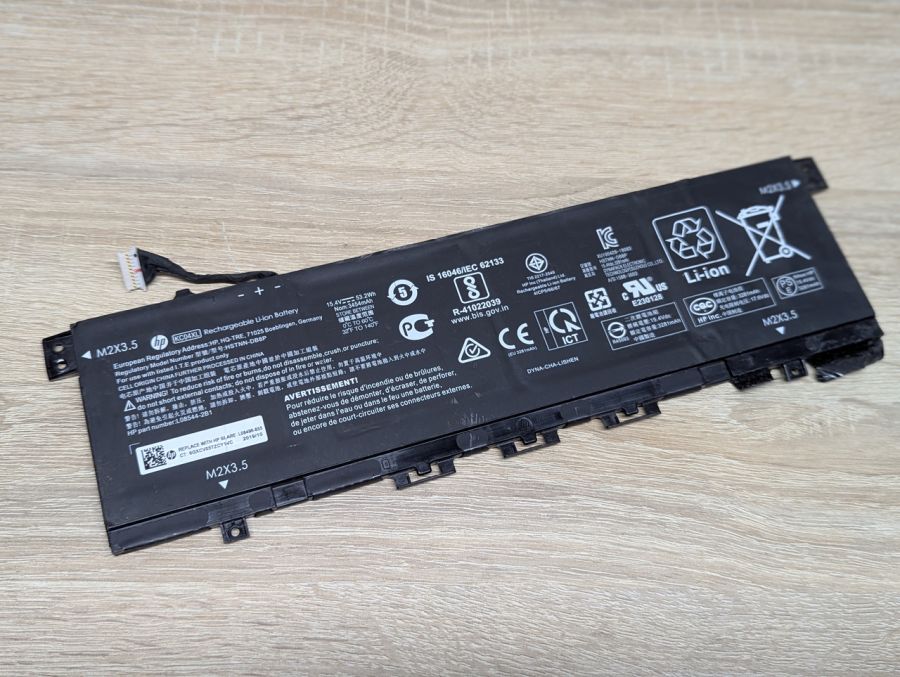 Б/В Оригінальна акумуляторна батарея HP KC04XL