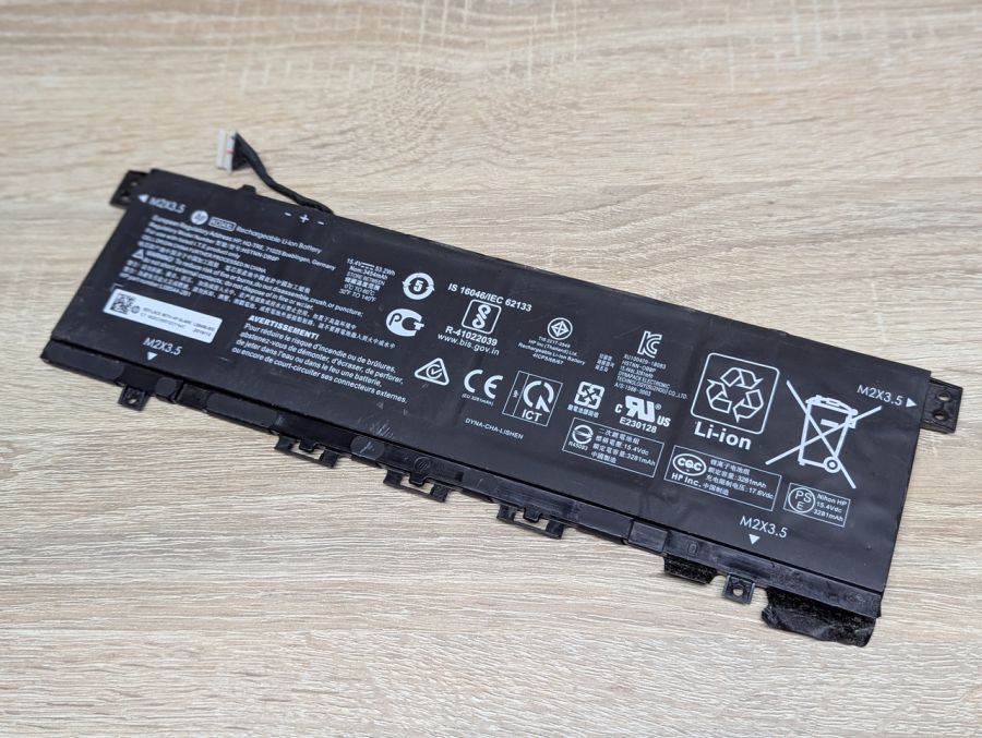 Б/В Оригінальна акумуляторна батарея HP KC04XL
