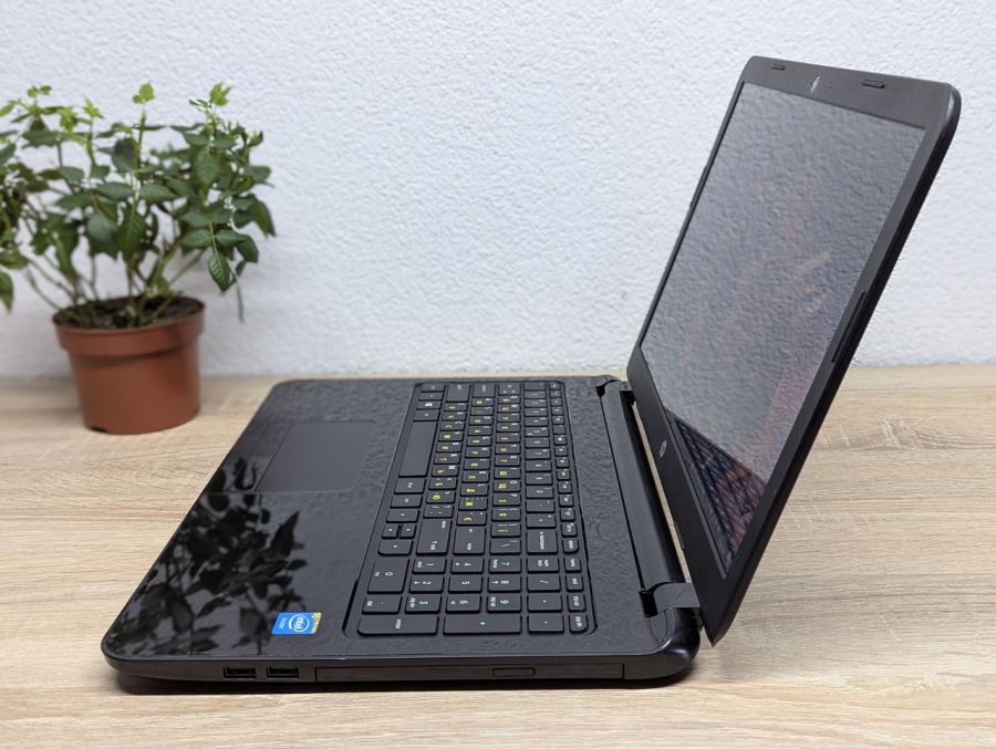 Ноутбук Б/В HP Notebook 15, Intel Celeron N2840, DDR3 8 GB, SSD 128GB, 15.6" HD