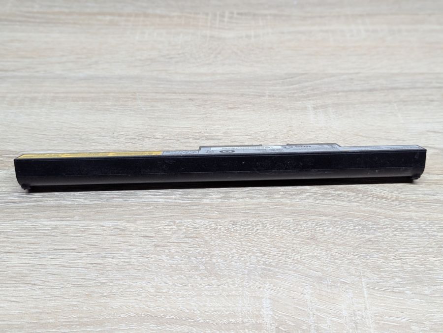 Б/В Оригінальна акумуляторна батарея Lenovo L13M4A01