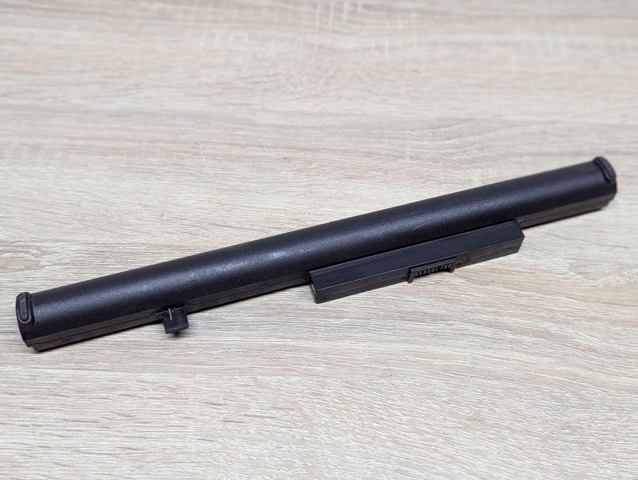 Б/В Оригінальна акумуляторна батарея Lenovo L13M4A01