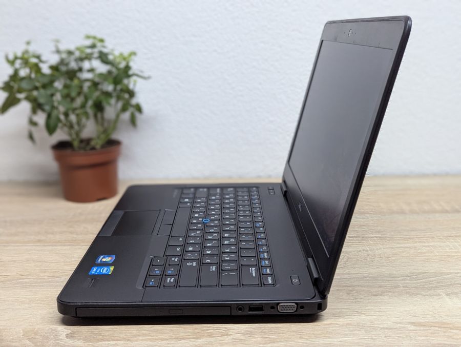 Ноутбук Б/В Dell Latitude E5440, Intel Core i5-4310U, DDR3 8 GB, SSD 256GB, 14" HD