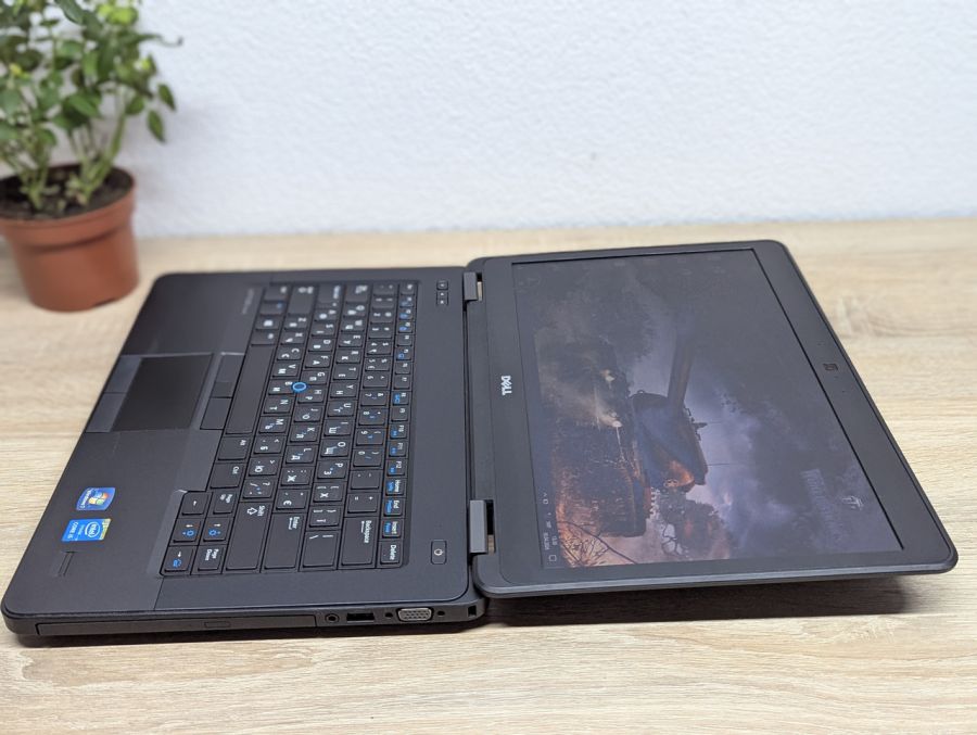 Ноутбук Б/В Dell Latitude E5440, Intel Core i5-4310U, DDR3 8GB, SSD 256GB, 14" HD