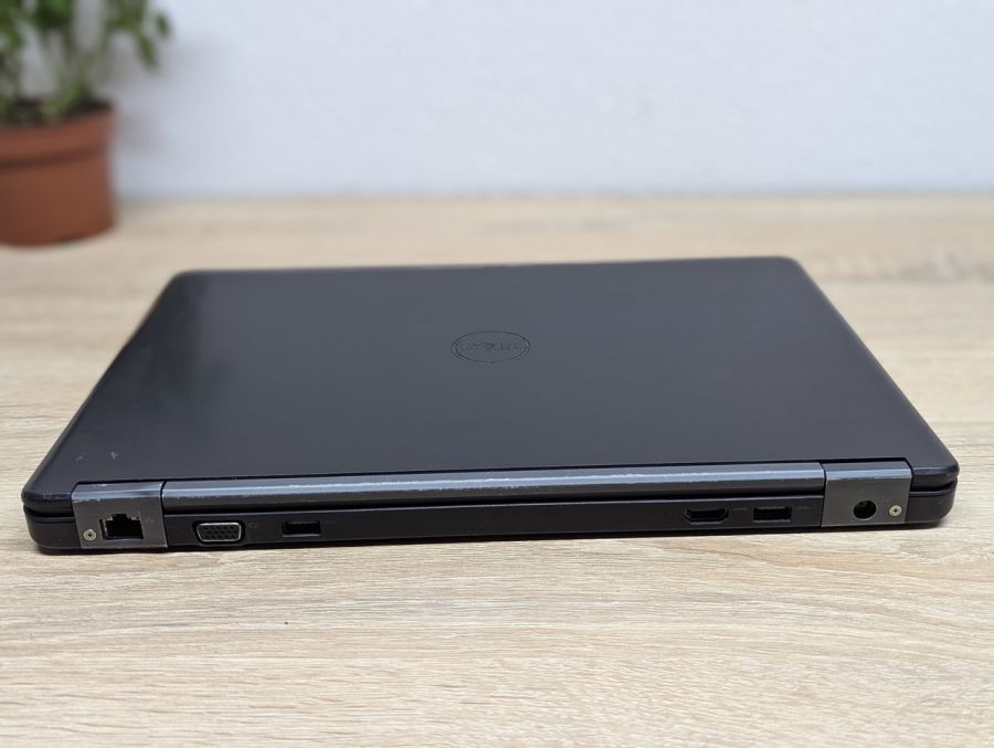 Ноутбук Б/В Dell Latitude E5450, Intel Core i3-5010U, DDR3 8 GB, SSD 128GB, 14" HD