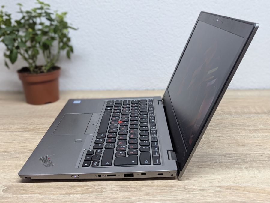 Ноутбук Б/В Lenovo ThinkPad L390, Intel Core i3-8145U, DDR4 16GB, SSD 256GB, 13" Full HD
