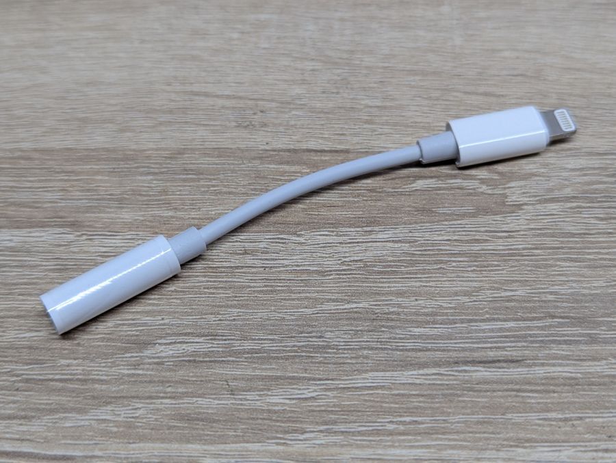 Новий Перехідник Lightning на 3.5 мм Jack