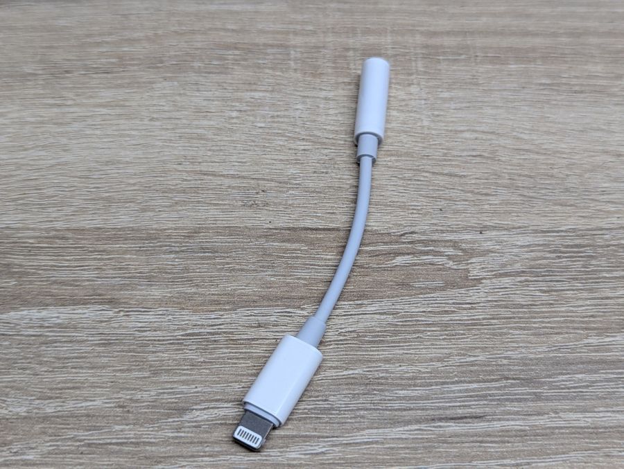 Новий Перехідник Lightning на 3.5 мм Jack