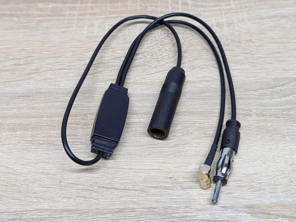 Новий Активний адаптер-розгалужувач автомобільної антени DAB+ / FM / AM