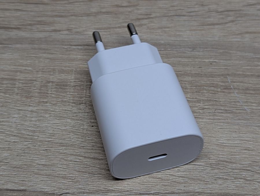 Новий Мережевий зарядний пристрій EP-TA800 25 Вт USB-C