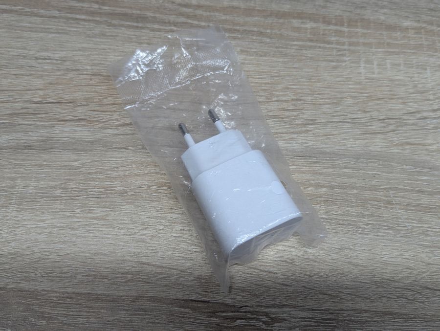 Новий Мережевий зарядний пристрій EP-TA800 25 Вт USB-C