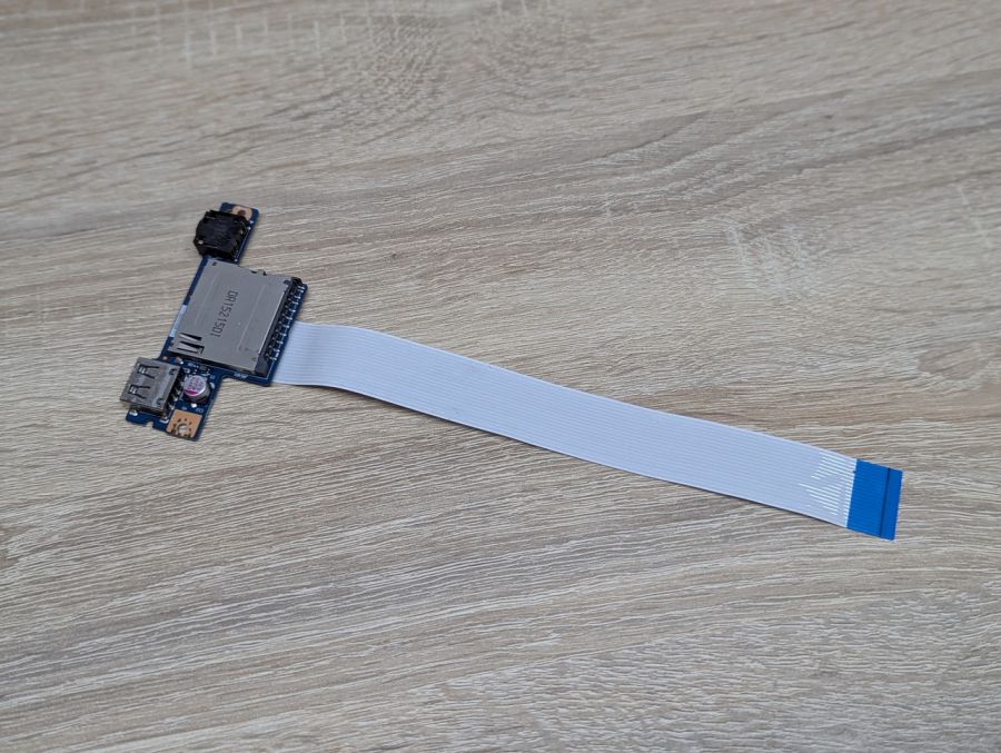 Б/В Додаткова плата з роз'ємами USB Audio та Card Reader для ноутбука Lenovo IdeaPad G50 NS-A362
