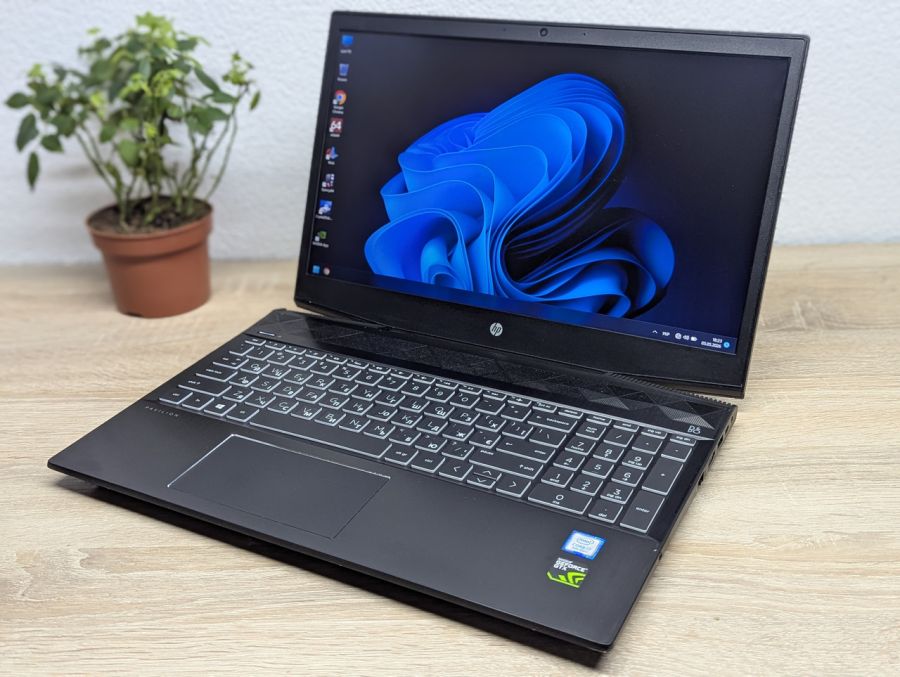 Ноутбук Б/В HP Pavilion Gaming Laptop 15, Intel Core i7-8750H, DDR4 32 GB, SSD 512GB, 15.6" Full HD