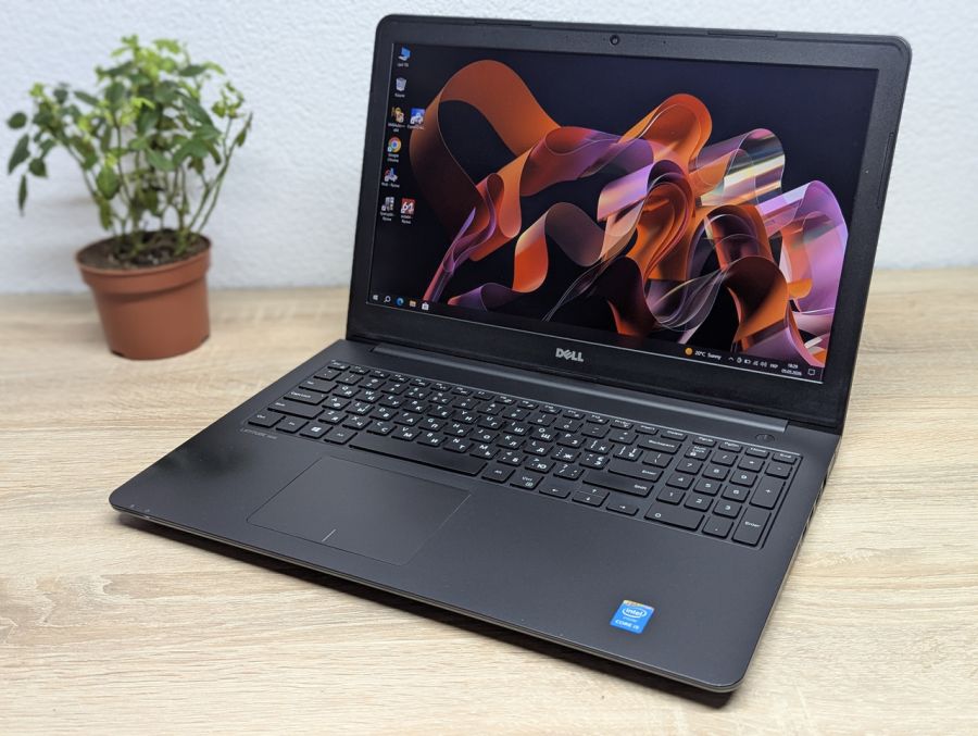 Ноутбук Б/В Dell Latitude 3550, Intel Core i5-5200U, DDR3 8 GB, SSD 128GB, NVIDIA GeForce 830M 2Gb, 15.6" Full HD