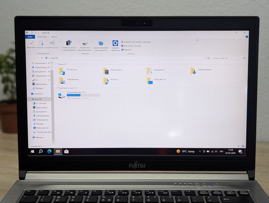 Ноутбук Б/В Fujitsu E746, Intel Core i5-6200U, DDR4 8 GB, SSD 128GB, 14" Full HD