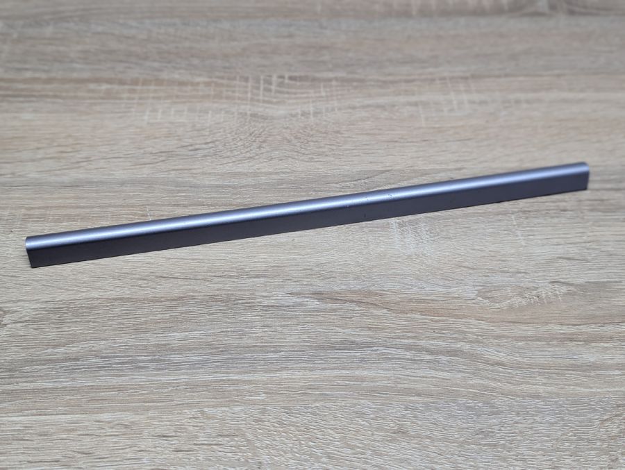 Б/В Заглушка петель для ноутбука HP 250 G7