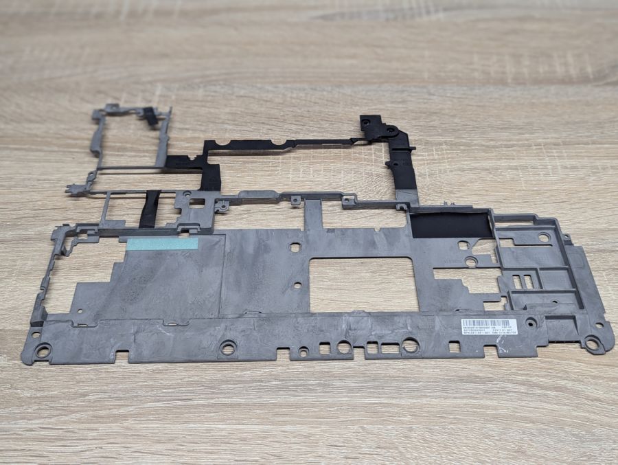 Б/В Середня частина корпусу,каркас для ноутбука HP 850 G3 821186-001