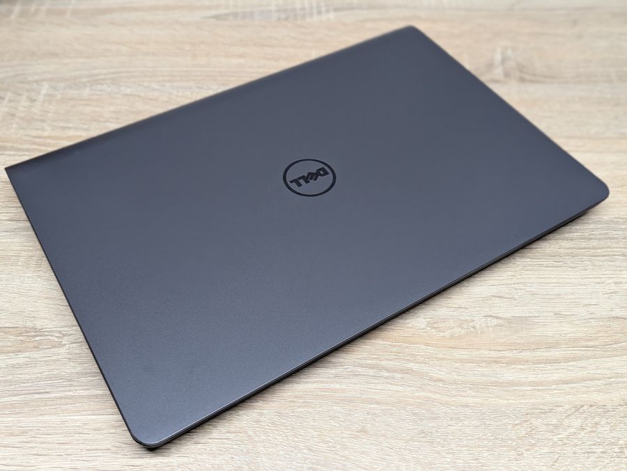Ноутбук Б/В Dell Latitude 3550, Intel Core i5-5200U, DDR3 8GB, SSD 256GB, NVIDIA GeForce 830M 2GB, 15.6" Full HD