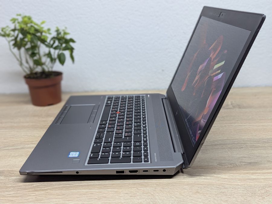 Ноутбук Б/В HP ZBook 15 G5, Intel Core i7-8750H, DDR4, SSD 960GB, NVIDIA Quadro P2000, 15.6" Full HD