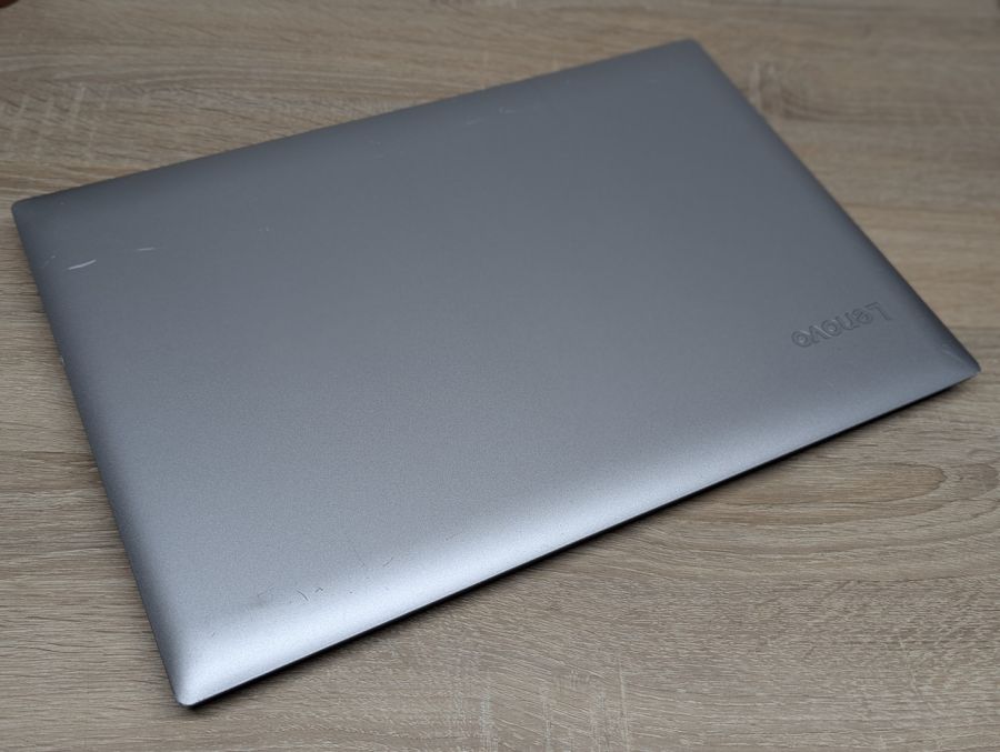 Ноутбук Б/В Lenovo IdeaPad 330-17IKB, Intel Core i3-8130U, DDR4 8 GB, SSD 128GB + 1 TB, 17" UHD