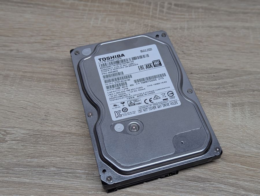 Б/В Жорсткий диск Toshiba DT01ACA100 1.0 ТБ