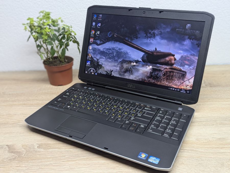 Ноутбук Б/В Dell Latitude E5530, Intel Core i5-3340M, DDR3 8 GB, SSD 128GB, 15.6" HD