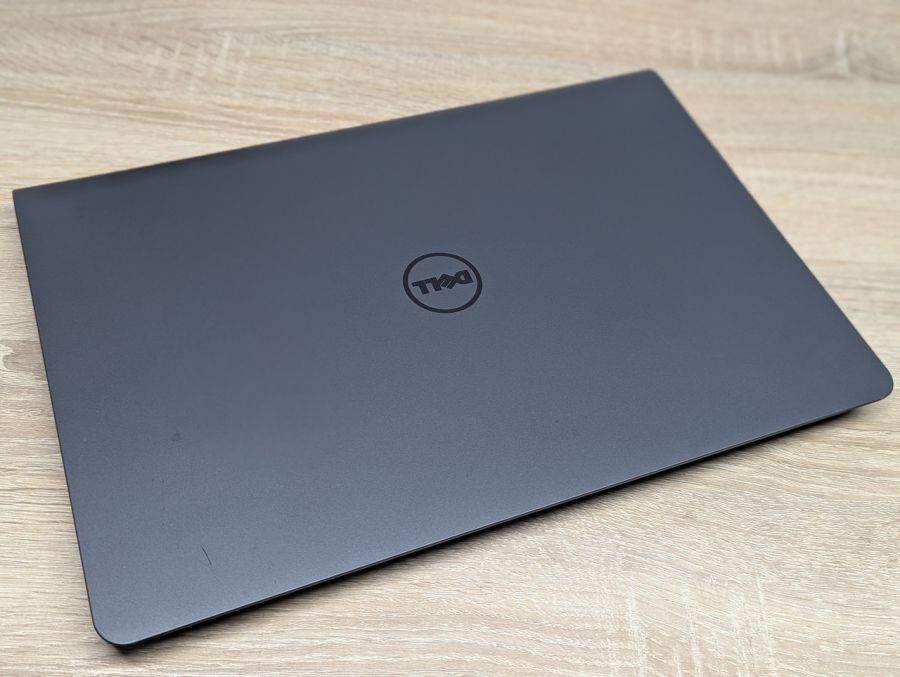 Ноутбук Б/В Dell Latitude 3550, Intel Core i5-5200U, DDR3 8 GB, SSD 128GB, 15.6" Full HD