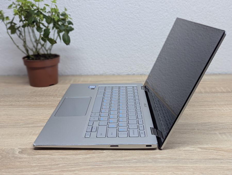 Ноутбук Б/В ASUS Chromebook Flip C434T, Intel Core m3-8100Y, DDR3 8 GB, SSD 64GB, 14" Full HD Сенсор