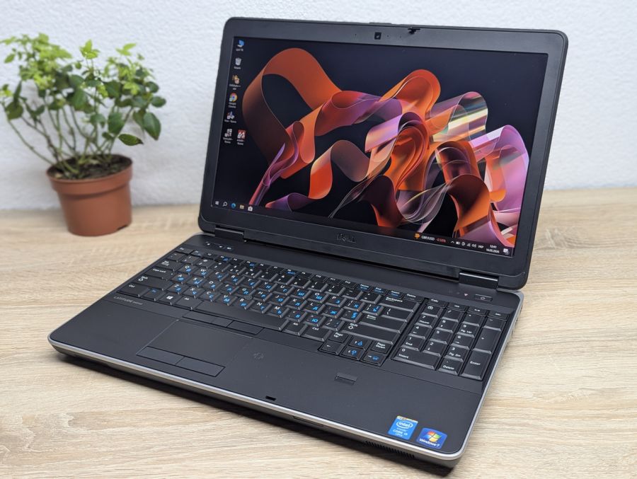 Ноутбук Б/В Dell Latitude E6540, Intel Core i5-4310M, DDR3 8 GB, SSD 256GB, AMD Radeon HD 8790M 2Gb, 15.6" Full HD