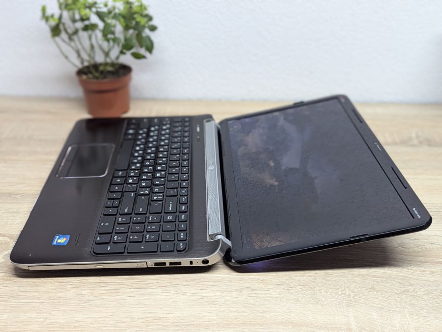 Ноутбук Б/В HP Pavilion dv6, Intel Core i7-2630QM, DDR3 8 GB, SSD 256GB, AMD Radeon HD 6700, 15.6" HD