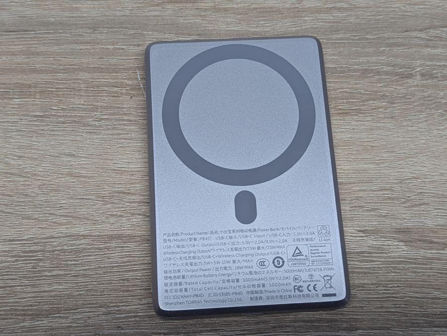 Новий Павербанк магнітний Torras MiniMag 5000 mAh 18W