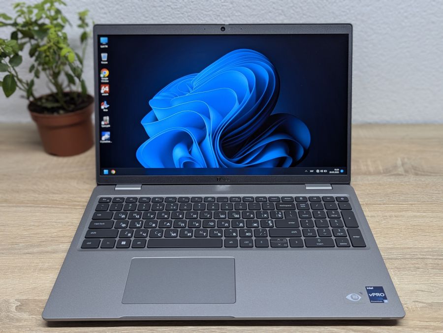 Ноутбук Б/В Dell Latitude 5530, Intel Core i5-1235U, DDR4 16 GB, SSD 512GB, 15.6" Full HD