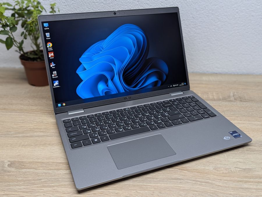 Ноутбук Б/В Dell Latitude 5530, Intel Core i5-1235U, DDR4 16 GB, SSD 512GB, 15.6" Full HD