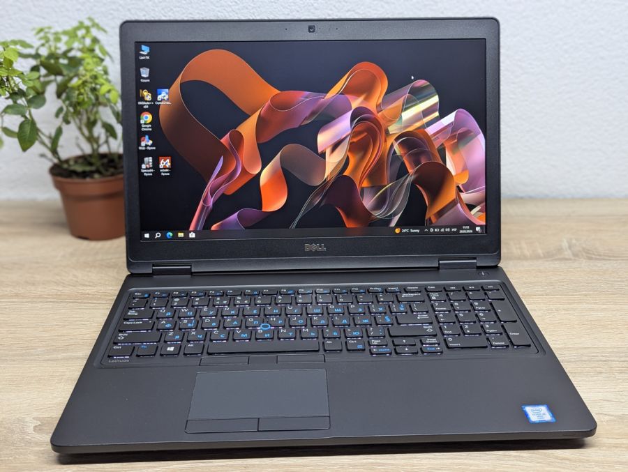 Ноутбук Б/В Dell Latitude 5580, Intel Core i5-6300U, DDR4 8 GB, SSD 128GB, 15.6" Full HD