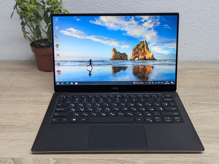 Ноутбук Б/В Dell XPS 13 7390, Intel Core i7-10510U, DDR3 16 GB, SSD 256GB, 13" Full HD Сенсор