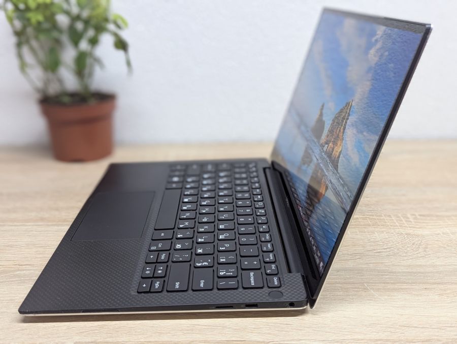 Ноутбук Б/В Dell XPS 13 7390, Intel Core i7-10510U, DDR3 16 GB, SSD 256GB, 13" Full HD Сенсор