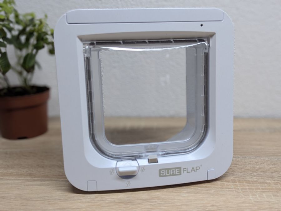 Новий Розумна дверцята для котів SureFlap Microchip [ProductHub SKU SUR001(19)]