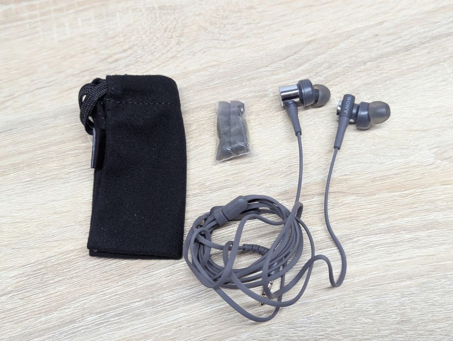 Новий Навушники дротові Sony MDR-XB55AP Extra Bass з мікрофоном