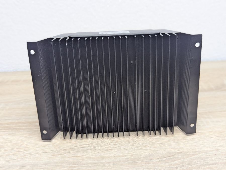 Новий Контролер заряду для сонячних батарей PWM 80A