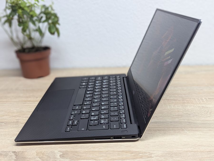 Ноутбук Б/В Dell XPS 13 9343, Intel Core i5-5200U, DDR4 8 GB, SSD 128GB, 13" Full HD