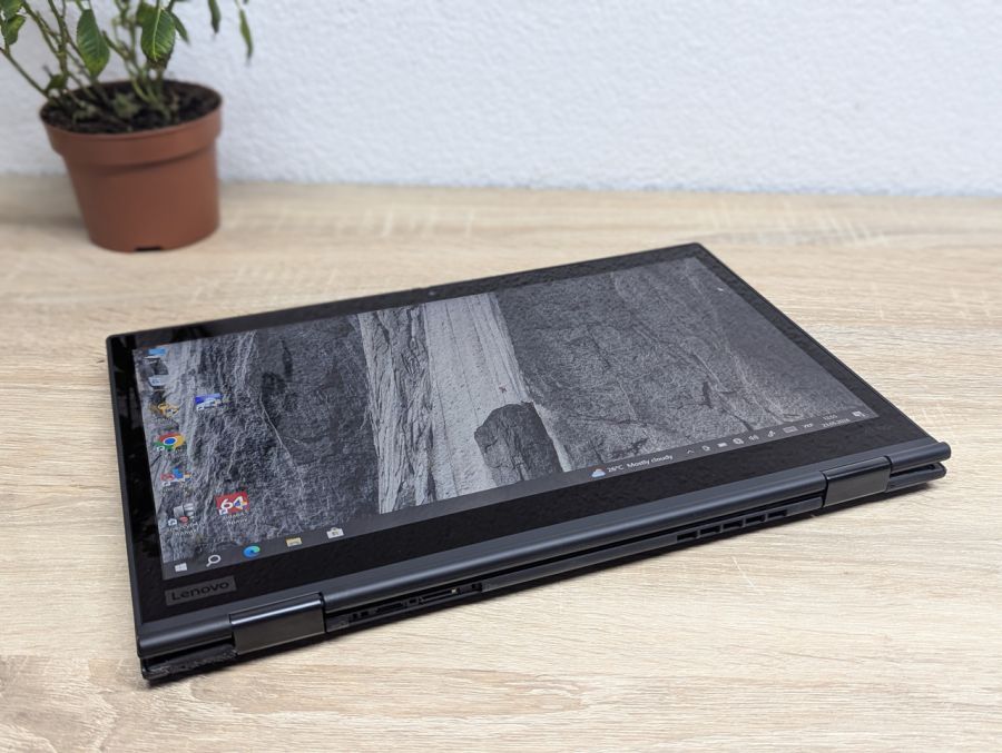Ноутбук Б/В Lenovo X1 Yoga 3rg, Intel Core i7-8550U, DDR3 8GB, SSD 256GB, 14" Full HD Сенсор