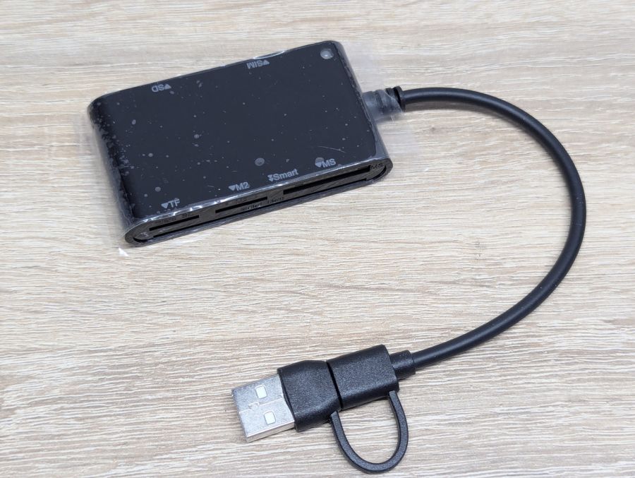Новий Універсальний картридер із USB-кабелем